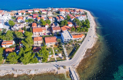Vir House | 5 *, directly by the sea, - new house for 10 people