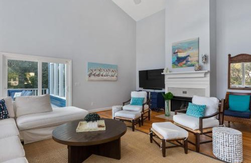 Isle of Palms House | 5 Edgewater Aly
