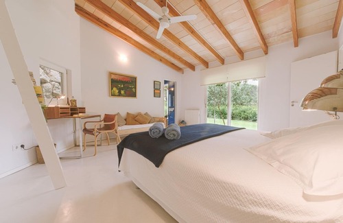 Soller House | 5 magnificent houses in a private valley. Pool can be heated. Sleeps 12.