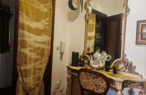 Universita Apartment | 5 metro stop colosseum