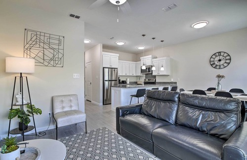 Port Isabel House | 5 Mi to Beach: Pet-Friendly Port Isabel Home!