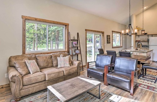 Sunny Slope House | 5 Mi to Ski Resort: Mtn-View Breck Home w/Hot Tub