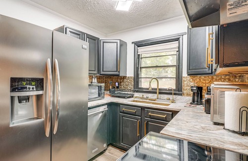 Marietta House | 5 Mi to Town: Pet-Friendly Retreat in Marietta!