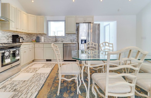 Pittsfield House | 5 Mi to U of M: Spacious Retreat w/Patio & Yard