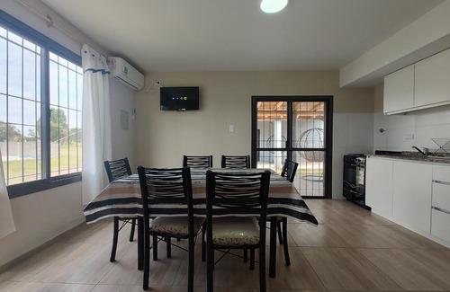 San Rafael Apartment | 5 min Restaurantes Bares, Piscina, Parrilla, Cochera
