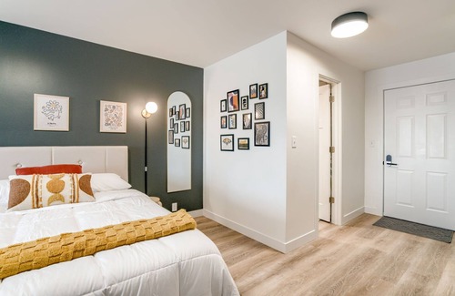 Lincoln Hotel | 5 min. to Lincoln's top attractions. 2 Queens, WiFi, pickleball, & outdoor space