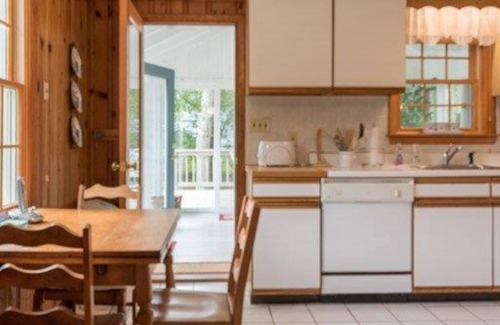 Popponesset Cottage | 5-min Walk to Beach - Classic Cape Cottage w/Outdoor Shower and Back Deck