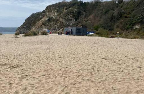 Boscundle Apartment | 5 mins from the Eden Project Baybreeze Holiday Apartment, Sea Views, Super Kingsize Beds