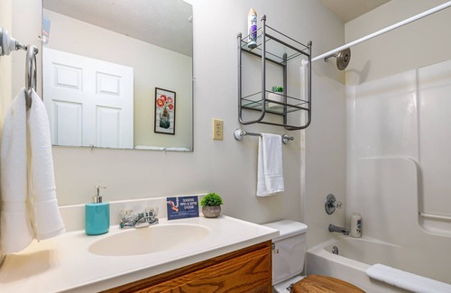 Mount Jackson Cabin | 5 Mins to Bryce Resort! Mnt Life - Cozy Cabin