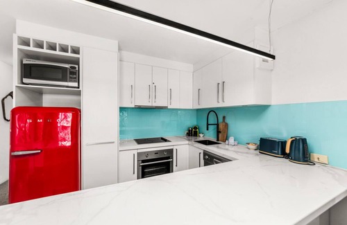 Noosa Heads Apartment | 5 mins walk to Hastings Street