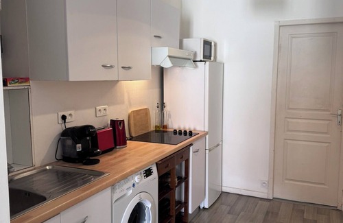 Gares Apartment | 5 minutes from Place de la Comédie-Charming 2-bedroom apartment