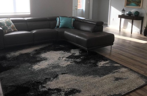 Division No. 3 Villa | 5 minutes from Waterton - sleeps 6 - WCV Unit B