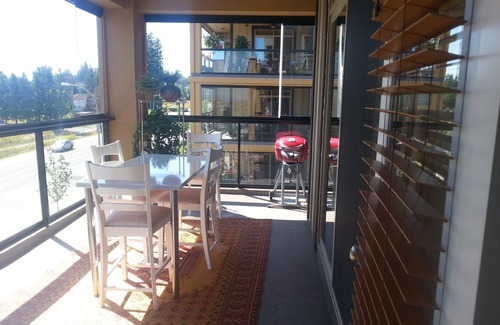 Yorkson Condo | 5 minutes to the Langley Event Center, Freeway, Shopping and Restaurants