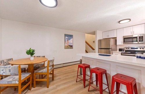 Old Orchard Beach House | 5 Minutes to OOB! Fire Pit & Deck, Dogs Welcome, Family Friendly, Sleeps 10