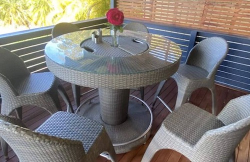 Port Macquarie House | “5 O'clock Somewhere” 6BR sleeps 18 w/Kids Retreat