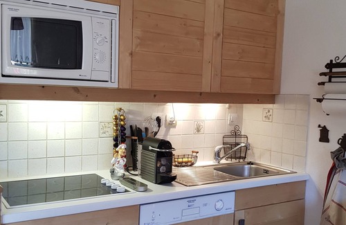 Les Claux Apartment | 5-person apartment, close to the slopes, l'Ourson residence