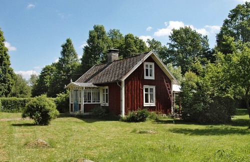 Kalvsvik House | 5 Person Holiday Home in Kalvsvik