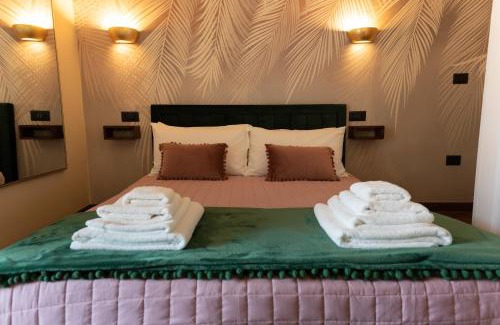Cosenza House | 5 Sensi - Vasca Idromassaggio, Terrazzo, Fibra Ultraveloce, Parcheggio Coperto su Richiesta