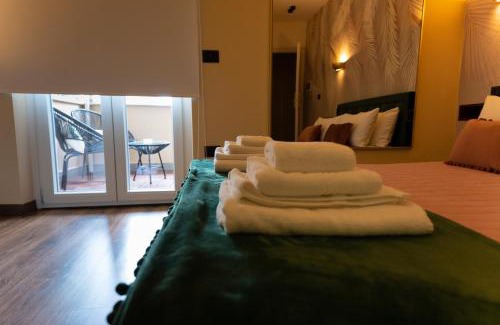 Cosenza House | 5 Sensi - Vasca Idromassaggio, Terrazzo, Fibra Ultraveloce, Parcheggio Coperto su Richiesta
