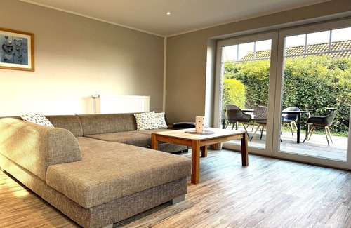 Kabelhorst Apartment | 5-star Kornblume vacation apartment with terrace & large garden