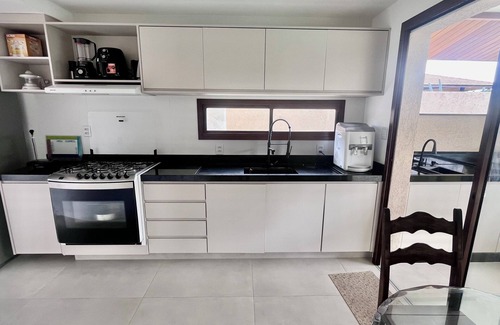 Itacimirim House | 5 SUITE HOUSE IN PRAIA DO FORTE. SWIMMING POOL WITH HYDROMASSAGE.