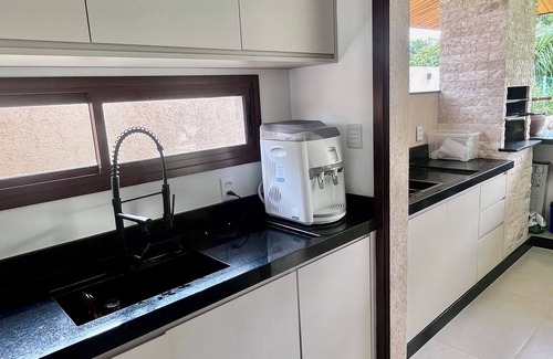 Itacimirim House | 5 SUITE HOUSE IN PRAIA DO FORTE. SWIMMING POOL WITH HYDROMASSAGE.