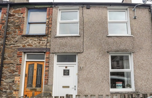 Gallt Y Foel House | 5 THOMAS STREET, family friendly, with a garden in Llanberis