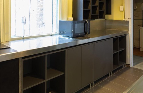 Windsor Hostel | 50 Green St Windsor