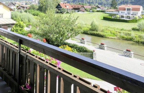 Treffen Apartment | 50 m² Apartment ∙ 1 bedroom ∙ 4 guests