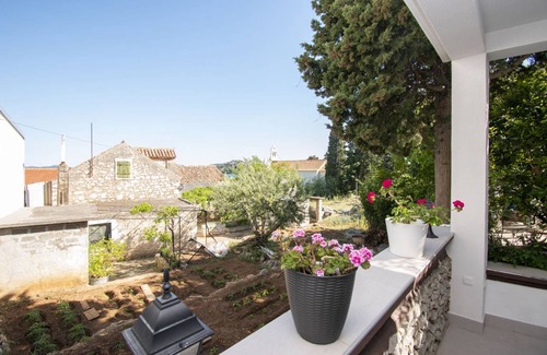 Tribunj Apartment | 50 m² Apartment ∙ 1 bedroom ∙ 3 guests