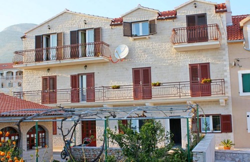 Bol Apartment | 50 m² Apartment ∙ 2 bedrooms ∙ 4 guests