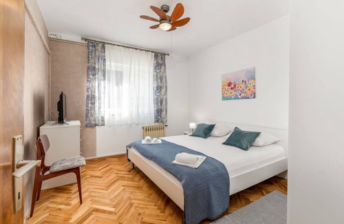 Pag Apartment | 50 m² Apartment ∙ 2 bedrooms ∙ 4 guests
