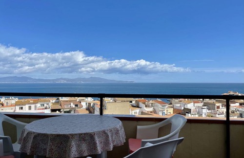 L'Escala Apartment | 50 m² Apartment ∙ 2 bedrooms ∙ 4 guests