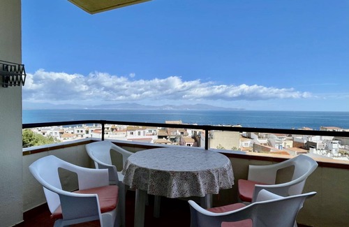 L'Escala Apartment | 50 m² Apartment ∙ 2 bedrooms ∙ 4 guests