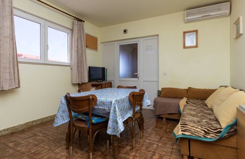 Jesenice Apartment | 50 m² Apartment ∙ 2 bedrooms ∙ 4 guests