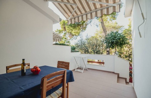 Ivan Dolac Apartment | 50 m² Apartment ∙ 2 bedrooms ∙ 4 guests