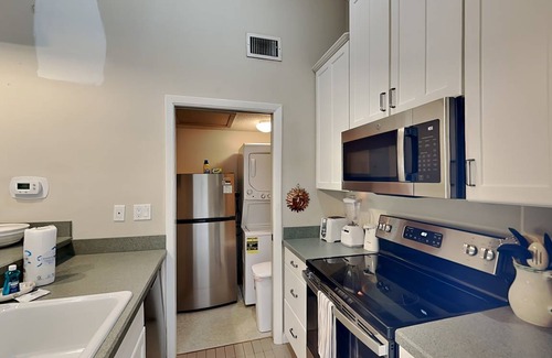 Sawgrass Condo | 50 m² Condo ∙ 2 guests