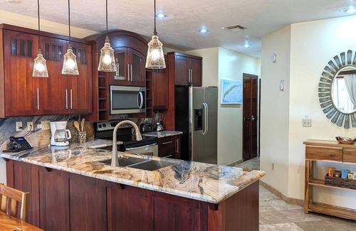 Antoneys Cay Condo | 50 Steps to West Bay Beach@Infinity, Bldg 3, 2nd Fl w/Private Dbl Lounger & View