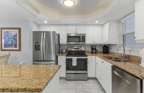 Fort Myers Beach Condo | 504 Gulf-View Retreat: Heated Pool, BBQ & Trails