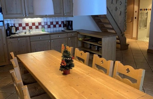 Les Belleville Apartment | 50m from ski slopes, 3rd floor, view mountain, fitness, swimming pool, sauna, hammam, balcony