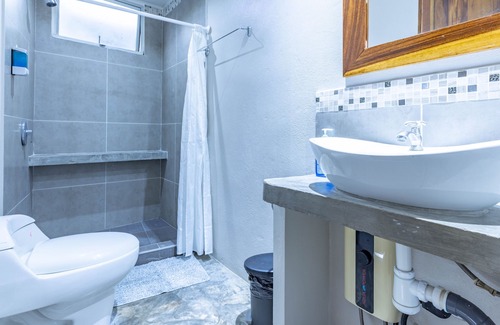 Jaco Apartment | 50M from best surf location in Jaco on quite street