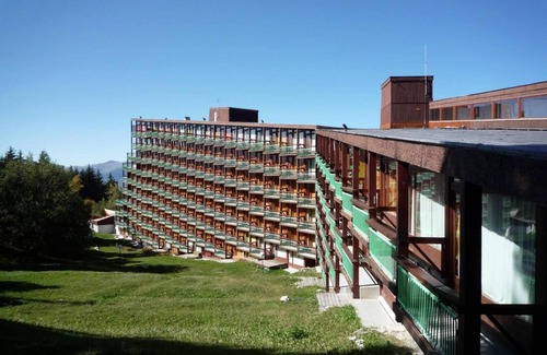 Arc-1800 Apartment | 50m from resort center, 16th floor, view resort, tv, 29m², Les Arcs