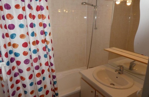 Reallon Apartment | 50m from resort center, 3rd floor, balcony, ski locker, 36m², Réallon
