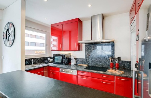 Tignes le Lac Apartment | 50m from ski slopes, 1st floor, view mountain, balcony, ski locker, 78m², Tignes