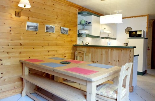 Le Lavachet Apartment | 50m from ski slopes, 1st floor, balcony, tv, ski locker, 65m², Tignes
