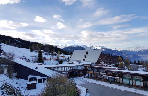 Arc-1600 Apartment | 50m from ski slopes, 3rd floor, view resort, balcony, tv, ski locker, 49m², Les Arcs