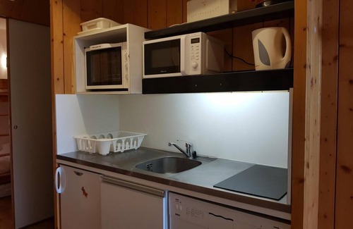 Arc-1600 Apartment | 50m from ski slopes, 3rd floor, view valley, balcony, parking, tv, ski locker, 35m², Les Arcs