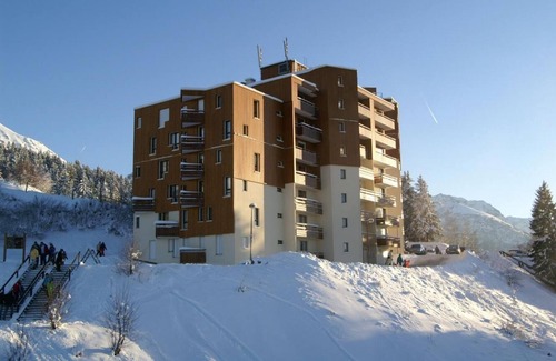Prapoutel Apartment | 50m from ski slopes, parking, tv, ski locker, 18m², Les 7 Laux