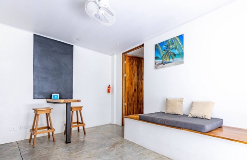 Jaco Apartment | 50M to Best Surf Spot Jaco Ocean Rooftop Apt 1