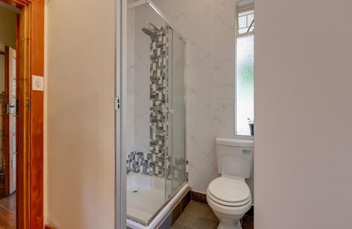 Greater Johannesburg Metropolitan Area Apartment | 51 on York Unit 1 with PRIVATE Bathroom